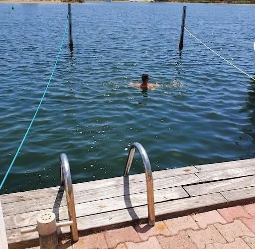 Marina La Plagette Rdc Appontement Xl Parking ル・グロー・デュ・ロワ